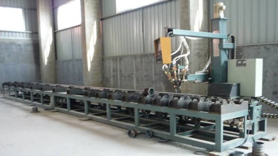 CNC steel pipe fix-length cutting machine